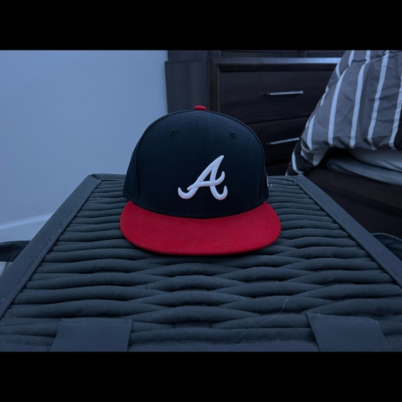Bundle of fitted hats - Picture 8 of 12